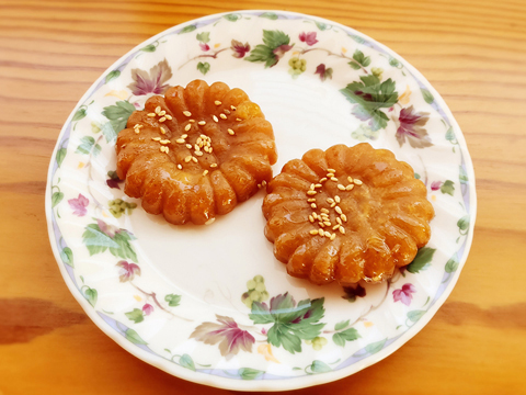 韓国 “ハルメニアム”で人気再熱の伝統菓子 「ヤックァ」