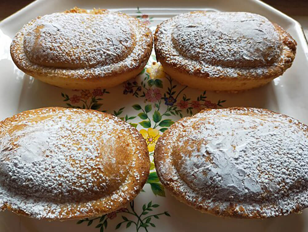 クッキーとタルトの中間のような生地